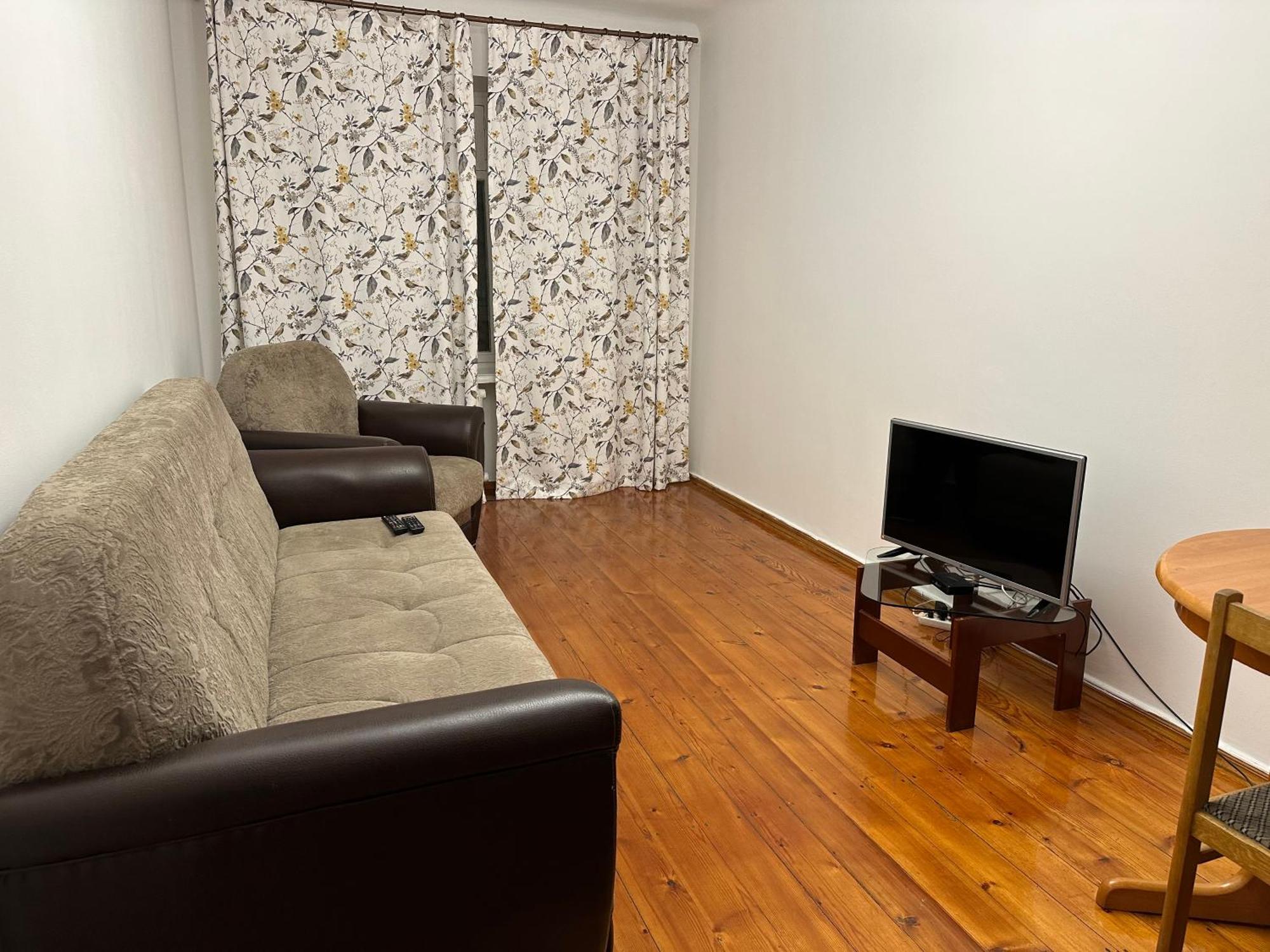 Cosy flat in the city center Apartment Bishkek Exterior photo